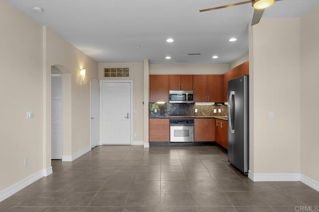550 Park Blvd - photo 13