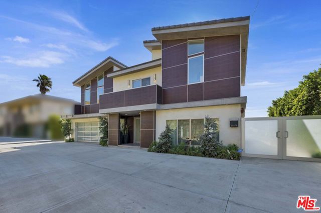 25423 Malibu Road, Malibu CA: https://media.crmls.org/mediaz/fa4c389b-a17a-49b3-b88e-584daebf0e49.jpg