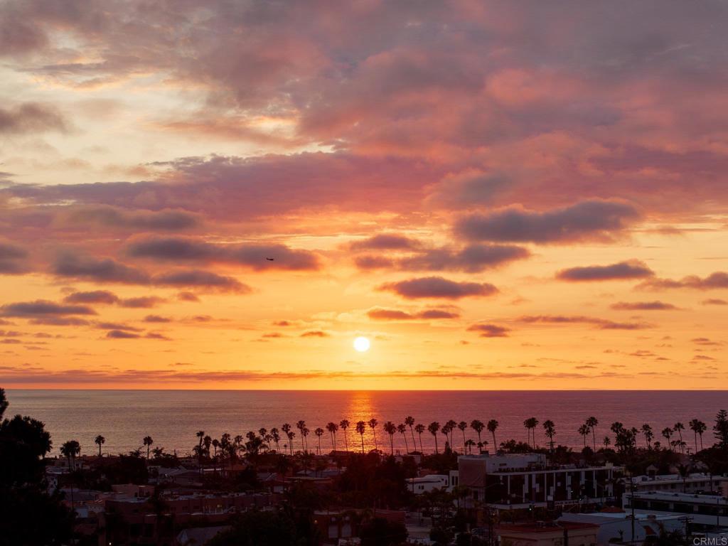 https://media.crmls.org/mediaz/fa4cfa7f-47dd-47bb-a699-f74ccdf4bb4c.jpg?preset=X-Large