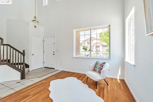 1261 King Loop, Tracy CA: https://media.crmls.org/mediaz/fa4d1f10-4d68-4285-bc76-e4307890f8b3.jpg
