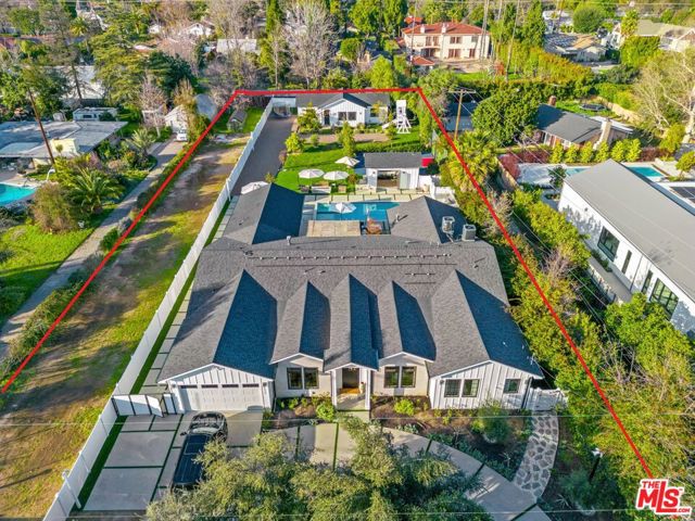 23355 Collins Street, Woodland Hills, California 91367, 8 Bedrooms Bedrooms, ,8 BathroomsBathrooms,Single Family Residence,For Sale,Collins,24360405