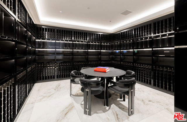 1108 Wallace, Beverly Hills CA: https://media.crmls.org/mediaz/fa4d9ebe-836c-4cd7-a382-289e60ad811b.jpg