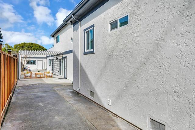 841 Harrison Street, Santa Clara CA: https://media.crmls.org/mediaz/fa4e1021-984a-4685-b880-d77bfea847ae.jpg