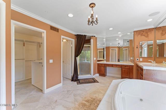 64 Highland Road, Simi Valley CA: https://media.crmls.org/mediaz/fa4e7c3d-86be-4ca2-b418-9f31f13049b5.jpg