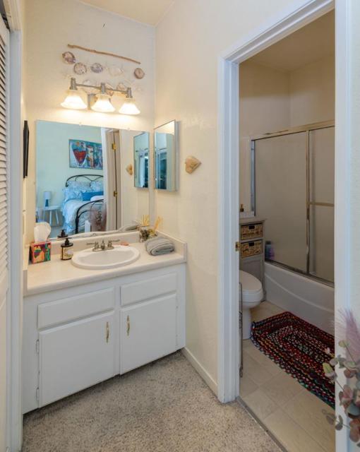 260 Rio Del Mar Boulevard, Aptos CA: https://media.crmls.org/mediaz/fa4f3f28-f0fd-4447-b769-6215d2e86880.jpg
