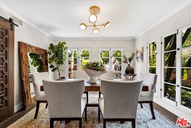 2276 La Granada Drive, Los Angeles CA: https://media.crmls.org/mediaz/fa4f693f-a0cc-457e-a5cf-63be6d920521.jpg