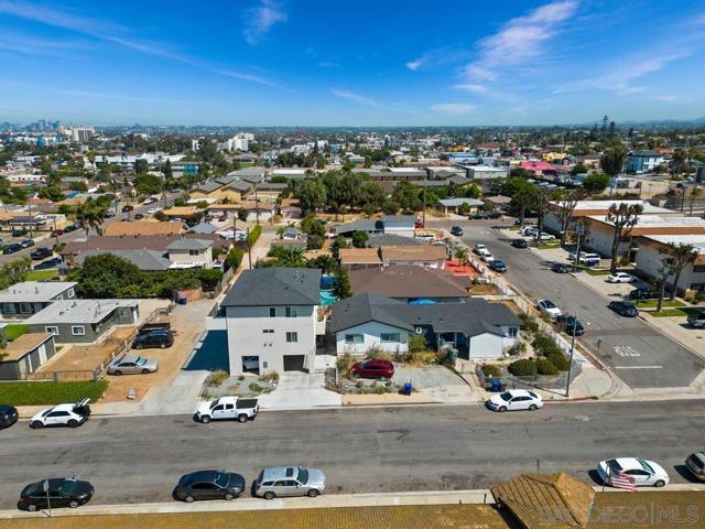 721 27 E 22nd St, National City CA: https://media.crmls.org/mediaz/fa4f8e54-052a-4a7e-9b54-f3d8693cd186.jpg