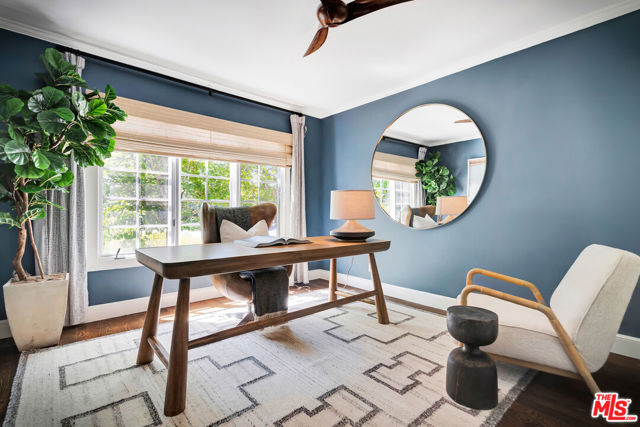 14071 Roblar Road, Sherman Oaks CA: https://media.crmls.org/mediaz/fa4ffbd8-a86d-44e6-b38c-6432fd8db8ea.jpg
