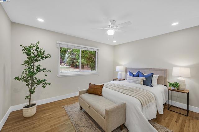 5041 Golden Rd, Pleasanton CA: https://media.crmls.org/mediaz/fa5108c1-3b22-47f1-862b-d20b77eaf723.jpg