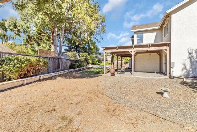 18 Suffield Circle, Salinas CA: https://media.crmls.org/mediaz/fa518105-5708-4684-9b1c-acc76881fb0a.jpg
