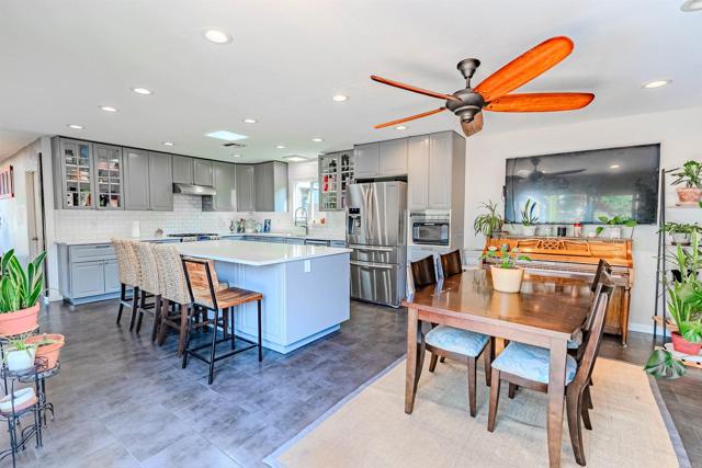 Detail Gallery Image 11 of 27 For 1016 Delaware St, Imperial Beach,  CA 91932 - 4 Beds | 2/1 Baths