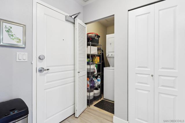 1580 Union St, San Diego CA: https://media.crmls.org/mediaz/fa521ac5-a142-4f62-b9d3-393125aa9a18.jpg