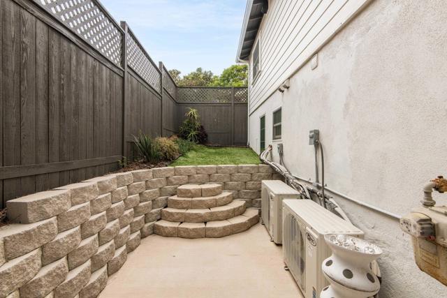 Detail Gallery Image 17 of 28 For 937 3rd St, Encinitas,  CA 92024 - 4 Beds | 2 Baths