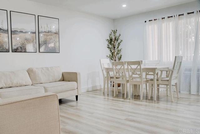 Detail Gallery Image 5 of 23 For 2041 E Grand Ave #3,  Escondido,  CA 92027 - 2 Beds | 1 Baths