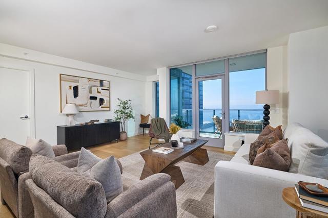 1388 Kettner Blvd, San Diego CA: https://media.crmls.org/mediaz/fa5469b2-ed2a-4046-8746-2f9ec07b9105.jpg