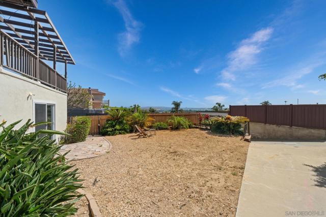 3640 Princeton Ave, San Diego CA: https://media.crmls.org/mediaz/fa54b000-9298-4a94-8fad-d21603956cff.jpg