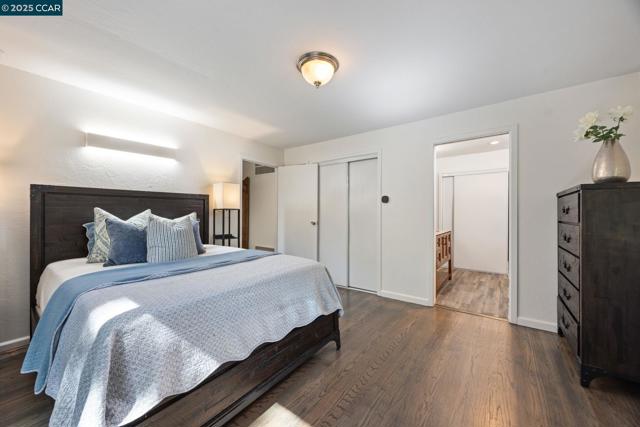 1834 Ivanhoe Ave, Lafayette CA: https://media.crmls.org/mediaz/fa556e2e-4346-460c-95d7-4bafa77fcaca.jpg