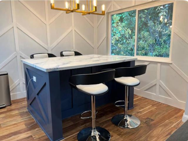 1217 Paloma Avenue, Burlingame CA: https://media.crmls.org/mediaz/fa558328-92f4-49f7-8577-a0009e1b54f6.jpg