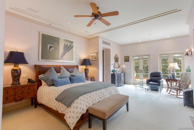 7206 Aviara Drive, Carlsbad CA: https://media.crmls.org/mediaz/fa56c1ae-064d-40ec-9749-d91077f3d02b.jpg