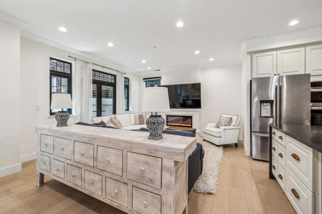 546 Oxford Avenue, Palo Alto CA: https://media.crmls.org/mediaz/fa57955e-7432-462c-a62a-89dff33e3b3c.jpg