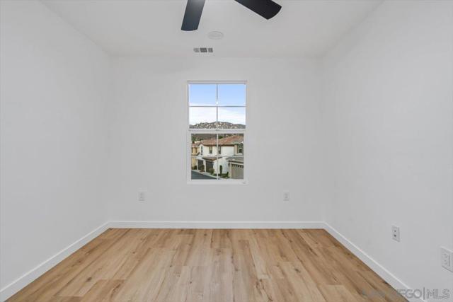 13214 Spring Mountain Rd, Lakeside CA: https://media.crmls.org/mediaz/fa57d4bf-e549-4477-ba43-0626fe864ff2.jpg
