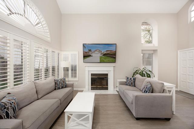 11944 Avenida Marcella, El Cajon CA: https://media.crmls.org/mediaz/fa582b86-f11e-4375-ad59-075c84a03d48.jpg