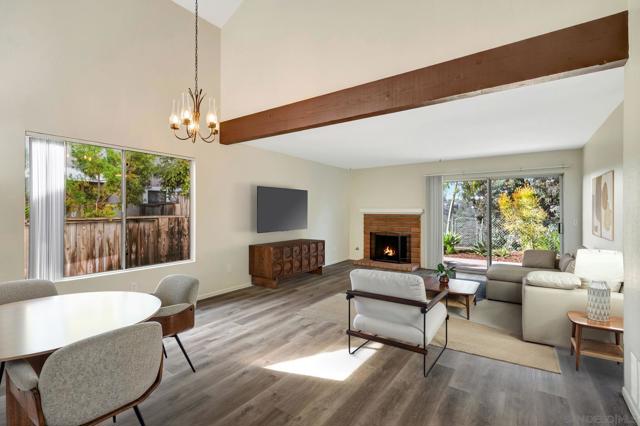 1480 Bridgeview Dr, San Diego CA: https://media.crmls.org/mediaz/fa593c1e-4a8a-439c-a108-9aa083703a3d.jpg