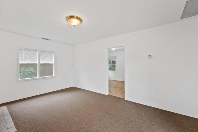 1760 48th Avenue, Capitola CA: https://media.crmls.org/mediaz/fa595db4-b8fe-4807-a53b-ad1badb21b52.jpg
