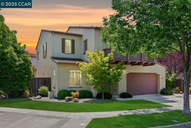 5214 Kenilworth Way, San Ramon CA: https://media.crmls.org/mediaz/fa598606-d9cd-4b69-ba1e-4a05ba4ba711.jpg