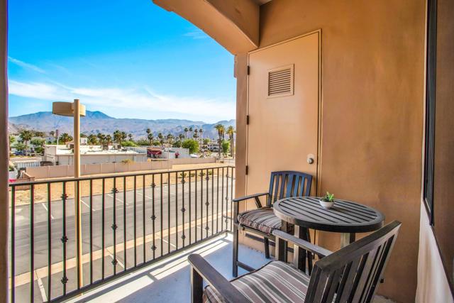 Image 5 of 35 For 50700 Santa Rosa Plaza  5