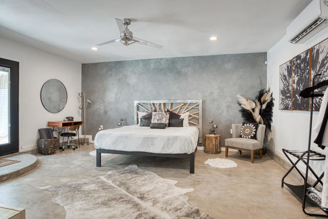 61589 El Reposo Street, Joshua Tree CA: https://media.crmls.org/mediaz/fa5a55b6-f6ac-4ca1-aafb-a31d75759c69.jpg