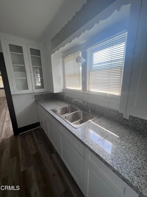 153 S South Laurel Street, Ventura CA: https://media.crmls.org/mediaz/fa5b7c1e-1edb-499f-8365-ef3af6d8efe5.jpg