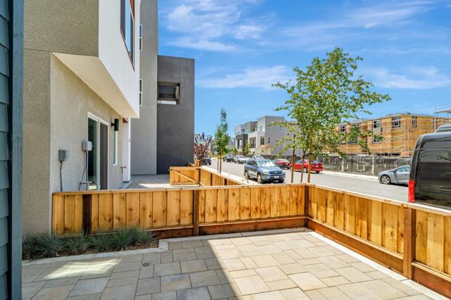 1020 Sinopia Terrace, San Ramon CA: https://media.crmls.org/mediaz/fa5b8130-3f0d-4cc0-8a9b-c69dbcc8a7d7.jpg