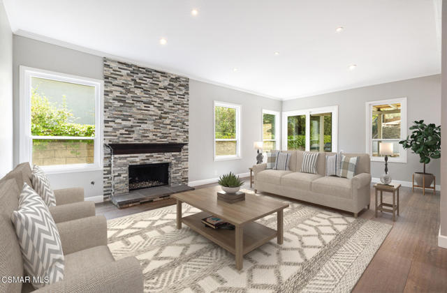 11554 Chestnut Ridge Street, Moorpark CA: https://media.crmls.org/mediaz/fa5ba022-5c29-486d-b319-91bec8007c3b.jpg