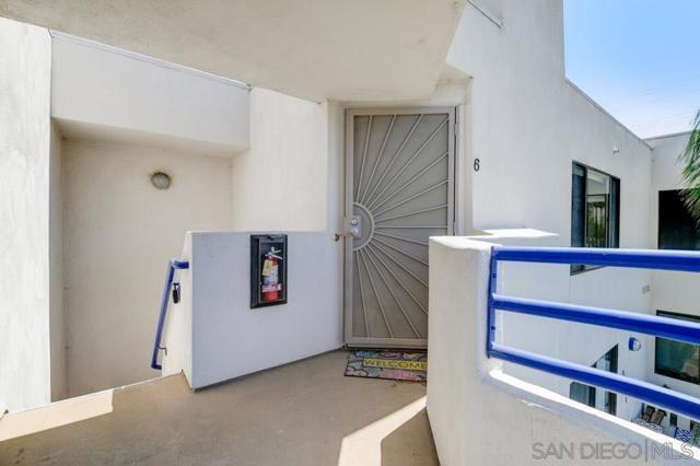 3984 Lamont St, San Diego, California 92109, 2 Bedrooms Bedrooms, ,1 BathroomBathrooms,Condominium,For Sale,Lamont St,240023150SD