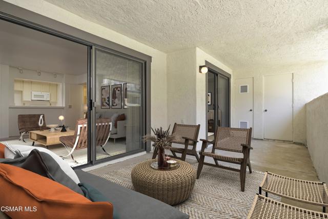 1923 Majorca Drive, Oxnard CA: https://media.crmls.org/mediaz/fa5c6d5a-0fc6-46ff-9370-f99b94a9ba11.jpg