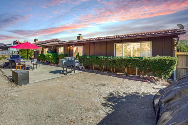 3219 Via Altamira, Fallbrook, California 92028, 2 Bedrooms Bedrooms, ,2 BathroomsBathrooms,Single Family Residence,For Sale,Via Altamira,250001368SD