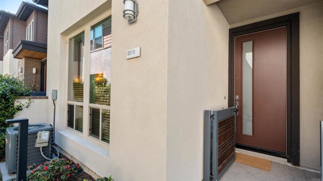 2510 Aperture Circle, San Diego CA: https://media.crmls.org/mediaz/fa5ecbb6-5ab8-4779-9760-02f82f81de03.jpg
