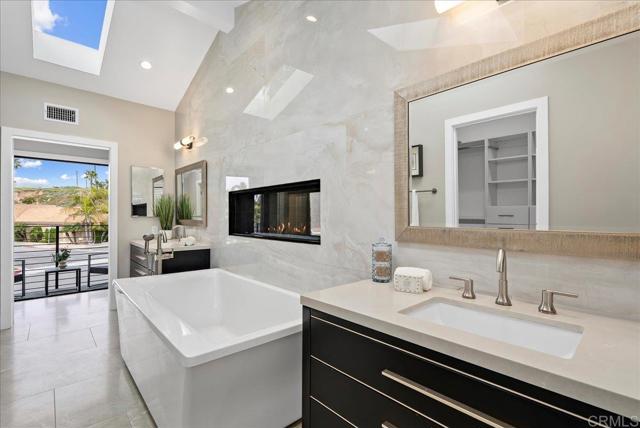 491 Prospect Street, Newport Beach CA: https://media.crmls.org/mediaz/fa601a6f-73c1-4580-8237-a7c6fdfc7d4f.jpg