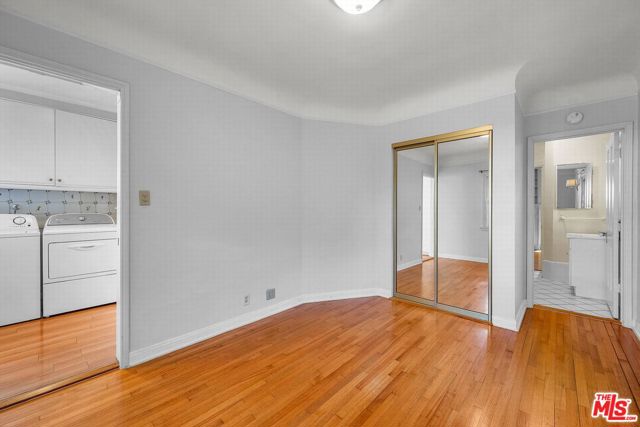 1358 Woodruff Avenue, Los Angeles CA: https://media.crmls.org/mediaz/fa6024ac-b9e6-4dcf-8def-4abd4b84c170.jpg