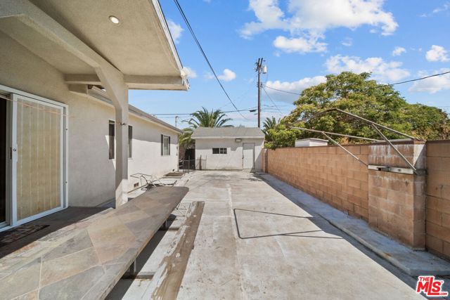 8058 Fulton Avenue photo 26