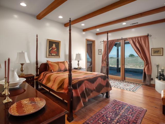 Image 11 of 30 For 41565 Avenida La Cresta
