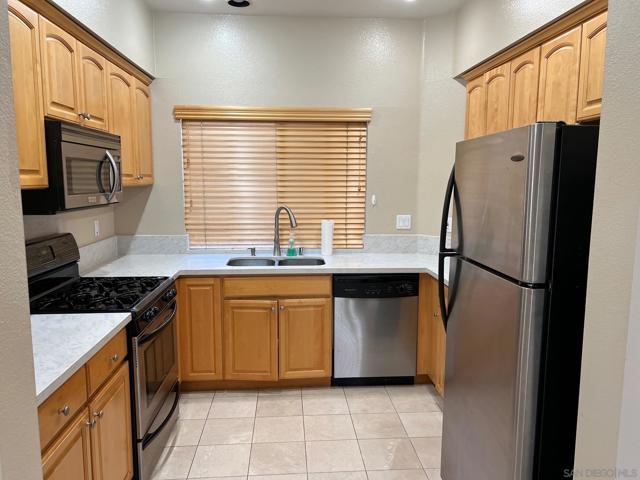 13286 Kibbings Rd., San Diego CA: https://media.crmls.org/mediaz/fa62daba-6d4f-42d2-af75-71a8a0ca2364.jpg