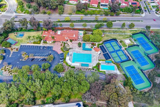 15638 Royal Crown Row, San Diego CA: https://media.crmls.org/mediaz/fa641d8d-6ce8-4922-b696-3429f02e2cd1.jpg