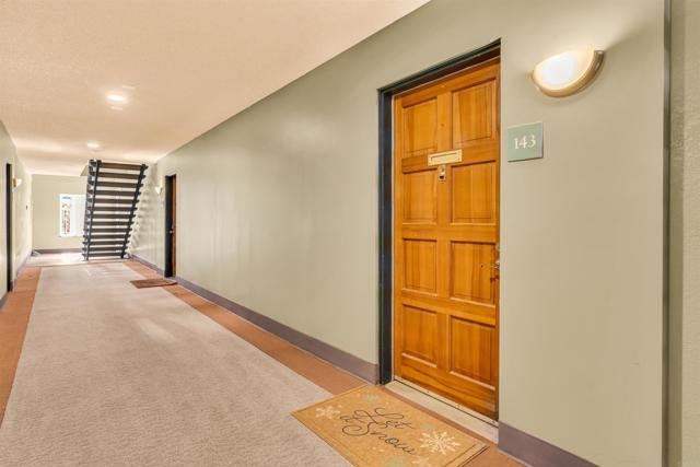 Detail Gallery Image 17 of 26 For 2382 Hosp Way #143,  Carlsbad,  CA 92008 - 2 Beds | 1 Baths