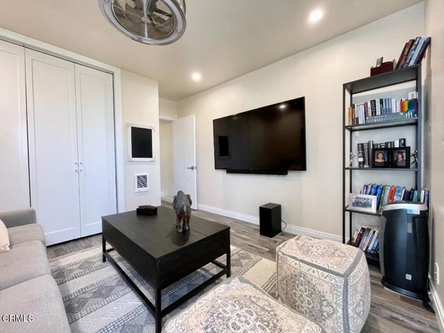 Detail Gallery Image 30 of 39 For 343 E Surfside Dr, Port Hueneme,  CA 93041 - 2 Beds | 2 Baths