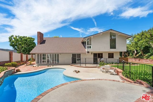 2276 Westridge Road, Los Angeles CA: https://media.crmls.org/mediaz/fa6599d1-da9d-40d6-9ac3-f9238361827b.jpg