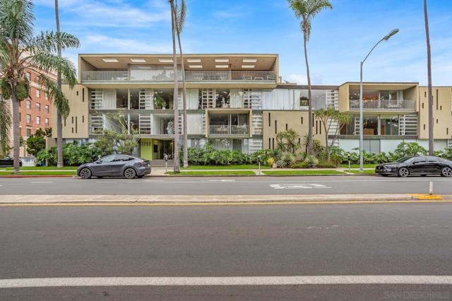 3200 6th Avenue, San Diego CA: https://media.crmls.org/mediaz/fa65e486-08f4-436e-9a86-ee87af086e3e.jpg