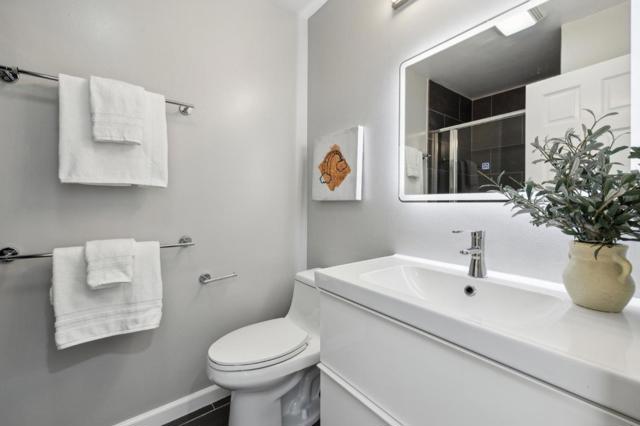 644 Portofino Lane, Foster City CA: https://media.crmls.org/mediaz/fa671ac7-778a-4631-af4a-7fd0565e9489.jpg