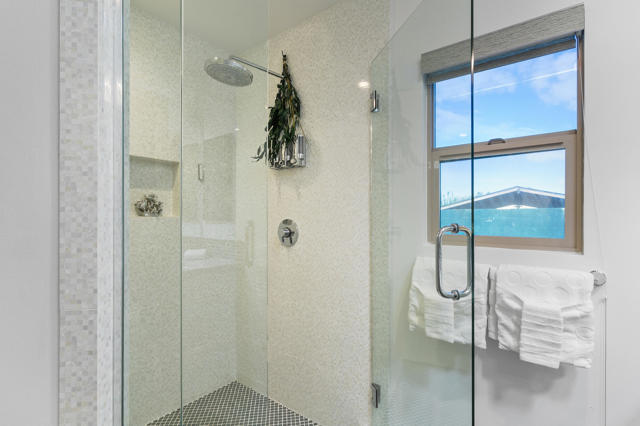 52540 Avenida Juarez, La Quinta CA: https://media.crmls.org/mediaz/fa68b2f7-9018-469c-b884-116fb377f1f9.jpg
